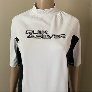 Quiksilver RashGuard UVTech 3/4 sleeve shirt, size large